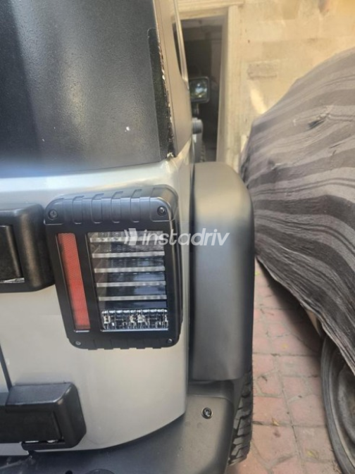 Jeep Wrangler 2010 Silver Automatic Used for Sale in Maadi - 5
