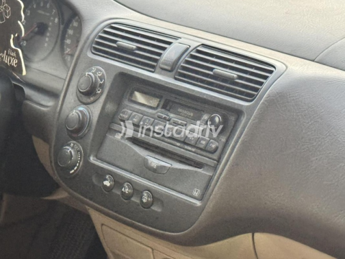 Honda Civic 2005 Gold Automatic Used for Sale in Heliopolis - 3