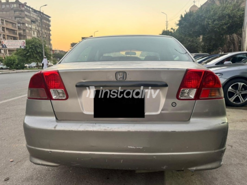 Honda Civic 2005 Gold Automatic Used for Sale in Heliopolis - 4