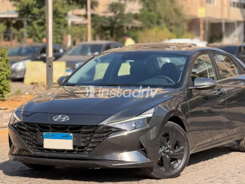 هيونداي إلنترا سى ان 7 2022 أبيض أوتوماتيك مستعملة للبيع في القاهرة الكبرى ( القاهرة - الجيزة) - 2