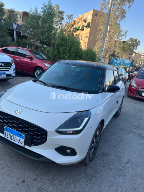 Suzuki Swift 2026 White Automatic Used for Sale in Greater Cairo ( Cairo + Giza) - 3