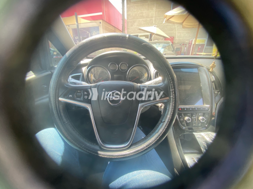 Opel Astra 2015 Blue Automatic Used for Sale in Greater Cairo ( Cairo + Giza) - 5
