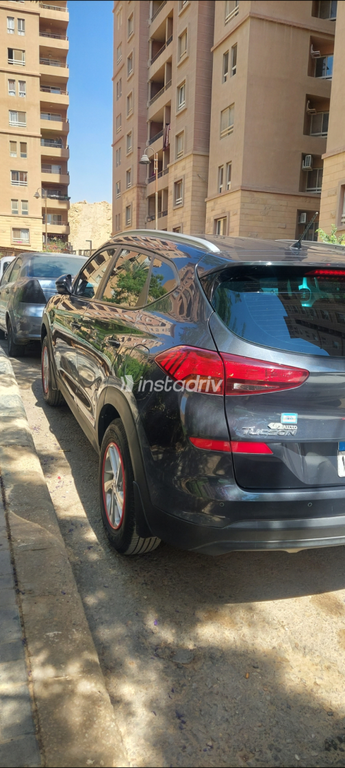 Hyundai Tucson 2021 Gray Automatic Used for Sale in Greater Cairo ( Cairo + Giza) - 10