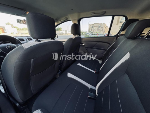 Renault Sandero Step Way 2021 Black Automatic Used for Sale in Greater Cairo ( Cairo + Giza) - 8