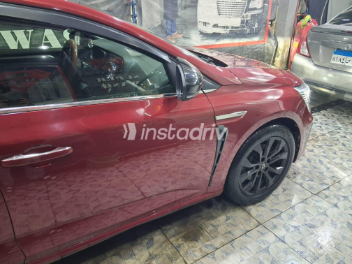 رينو ميجان 2022 أبيض أوتوماتيك مستعملة للبيع في القاهرة الكبرى ( القاهرة - الجيزة) - 6