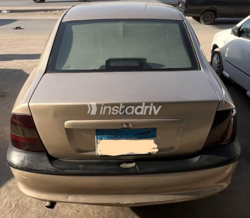 Opel Vectra 1998 Gold Automatic Used for Sale in Cairo - 4