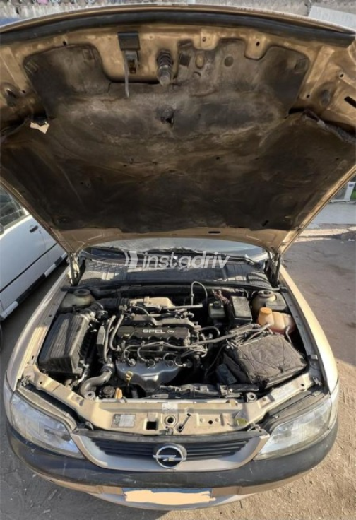 Opel Vectra 1998 Gold Automatic Used for Sale in Cairo - 5