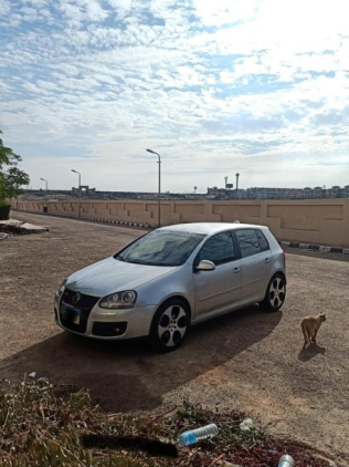 Volkswagen Golf 5 2006 Silver Automatic Used for Sale in Cairo