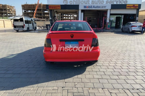 Volkswagen Polo 2001 Red Automatic Used for Sale in Nasr city - 4