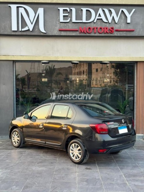 Renault Logan 2022 Black Automatic Used for Sale in Nasr city - 3