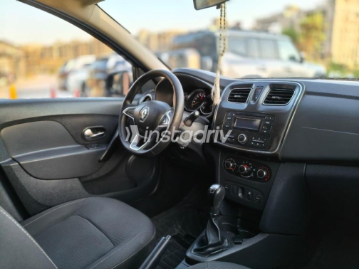Renault Logan 2022 Black Automatic Used for Sale in Nasr city - 4