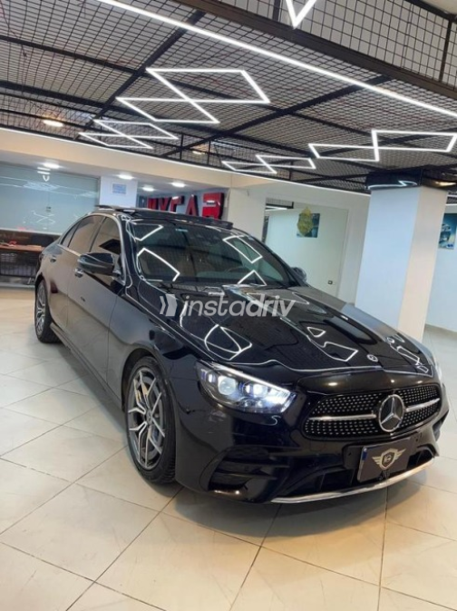 مرسيدس E 200 2021 أسود أوتوماتيك مستعملة للبيع في 6 أكتوبر - 3