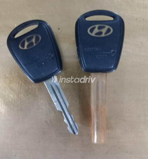 Hyundai Verna 2012 Silver Automatic Used for Sale in Cairo - 6