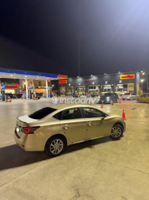 Nissan Sentra 2019 White Automatic Used for Sale in Greater Cairo ( Cairo + Giza) - 3