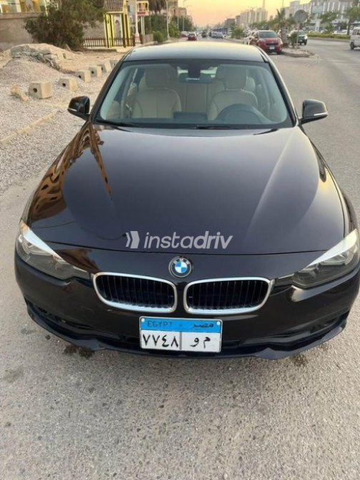 BMW 318 2017 White Automatic Used for Sale in Greater Cairo ( Cairo + Giza) - 4