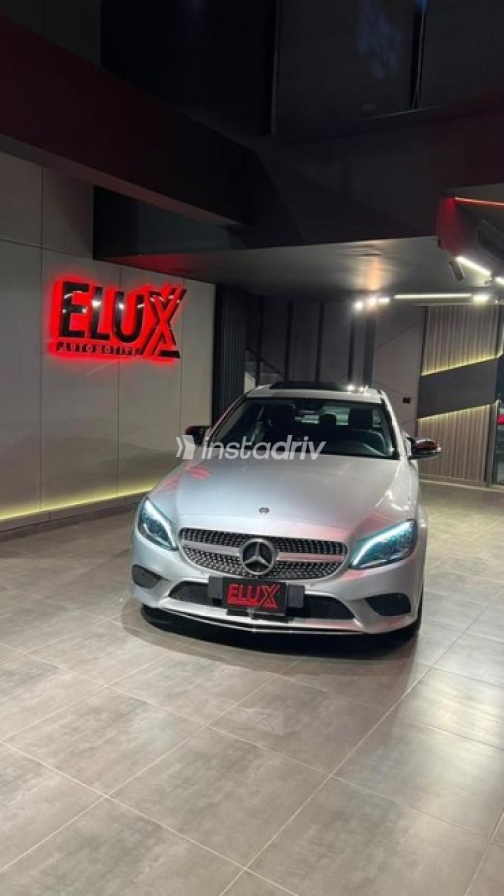 Mercedes C 200 2020 Gray Automatic Used for Sale in Sheikh Zayed City - 1