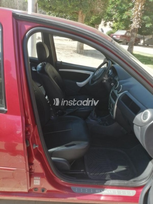 Renault Logan 2012 Red Automatic Used for Sale in Cairo - 3