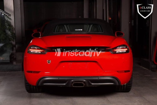 Porsche Boxster 2021 Red Automatic Used for Sale in Sheikh Zayed City - 5