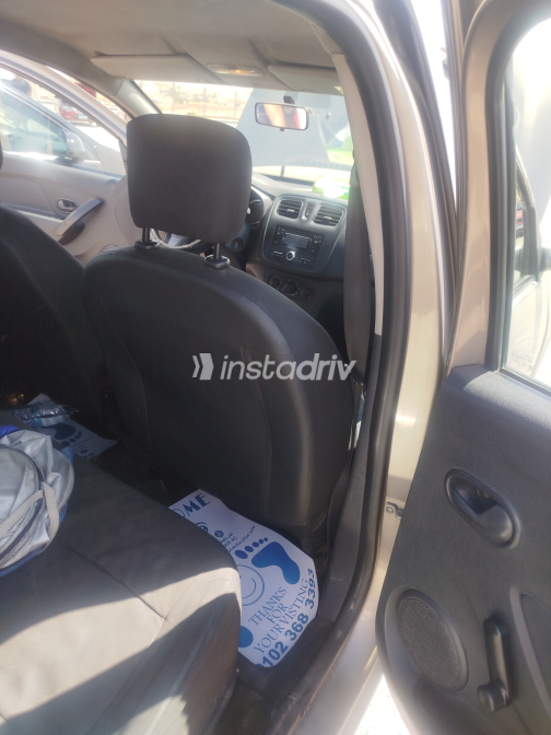 Renault Logan 2015 Champagne Automatic Used for Sale in Greater Cairo ( Cairo + Giza) - 8