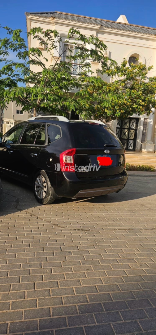 Kia Carens 2011 Black Automatic Used for Sale in Greater Cairo ( Cairo + Giza) - 1