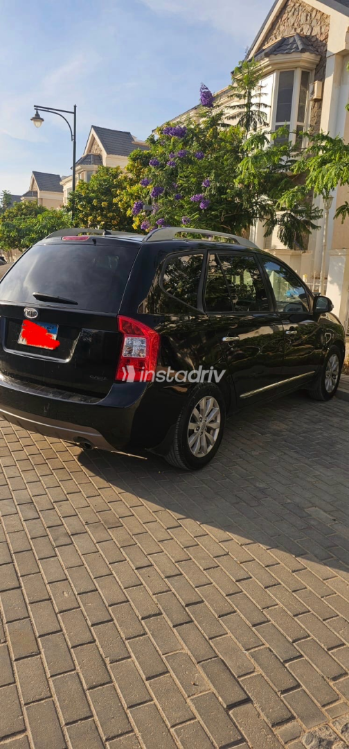 Kia Carens 2011 Black Automatic Used for Sale in Greater Cairo ( Cairo + Giza) - 5