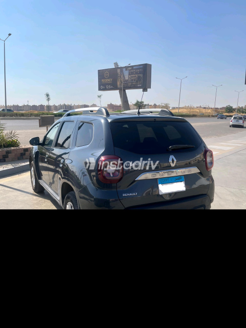 رينو داستر 2021 رمادي غامق CVT مستعملة للبيع في القاهرة الكبرى ( القاهرة - الجيزة) - 4