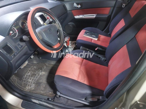 Hyundai Getz 2010 Gold Automatic Used for Sale in Heliopolis - 3