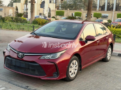 تويوتا كورولا 2019 أحمر غامق أوتوماتيك مستعملة للبيع في القاهرة الكبرى ( القاهرة - الجيزة) - 4
