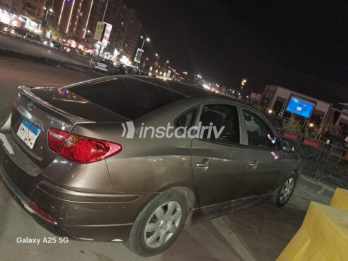 Hyundai Elantra HD 2017 Bronze Automatic Used for Sale in Cairo - 2