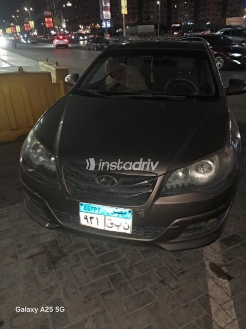 Hyundai Elantra HD 2017 Bronze Automatic Used for Sale in Cairo - 3