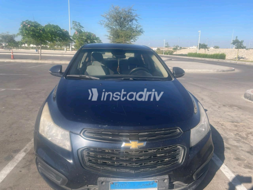 Chevrolet Cruze 2017 White Automatic Used for Sale in Greater Cairo ( Cairo + Giza) - 3