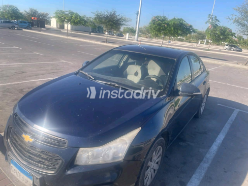 Chevrolet Cruze 2017 White Automatic Used for Sale in Greater Cairo ( Cairo + Giza) - 6