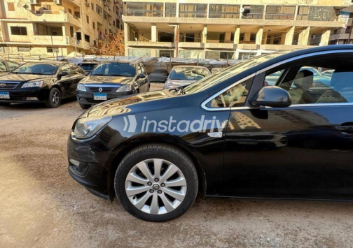 Opel Astra 2021 Black Automatic Used for Sale in Greater Cairo ( Cairo + Giza) - 3