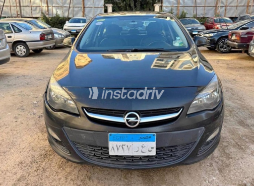 Opel Astra 2021 Black Automatic Used for Sale in Greater Cairo ( Cairo + Giza) - 4
