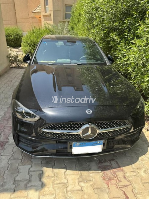 مرسيدس C 200 2025 أسود أوتوماتيك مستعملة للبيع في 6 أكتوبر - 1