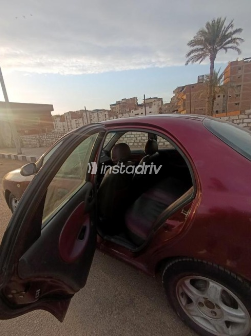 دايو لانوس 1999 أحمر أوتوماتيك مستعملة للبيع في طنطا - 6