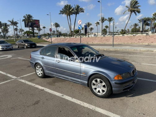 بي ام دبليو 318 2000 أزرق أوتوماتيك مستعملة للبيع في الإسكندرية - 8