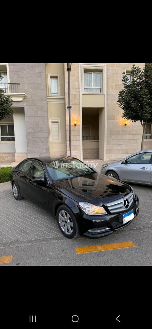 Mercedes C 180 2014 Black Automatic Used for Sale in Greater Cairo ( Cairo + Giza) - 3