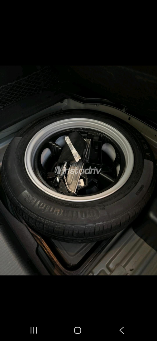 Mercedes C 180 2014 Black Automatic Used for Sale in Greater Cairo ( Cairo + Giza) - 6