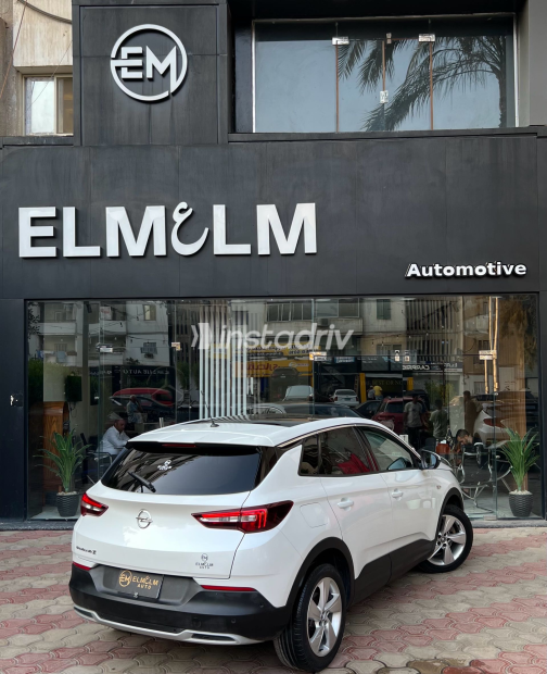 Opel Grandland 2021 White Automatic Used for Sale in Greater Cairo ( Cairo + Giza) - 6