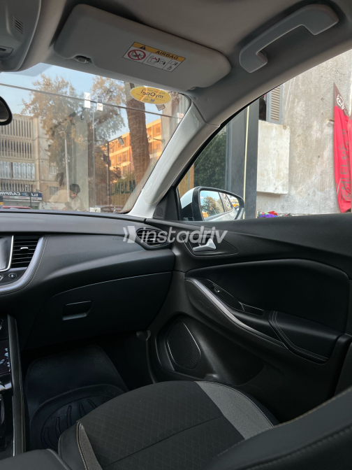 Opel Grandland 2021 White Automatic Used for Sale in Greater Cairo ( Cairo + Giza) - 8