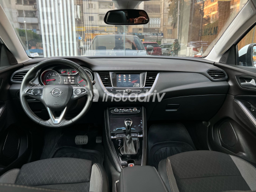 Opel Grandland 2021 White Automatic Used for Sale in Greater Cairo ( Cairo + Giza) - 9