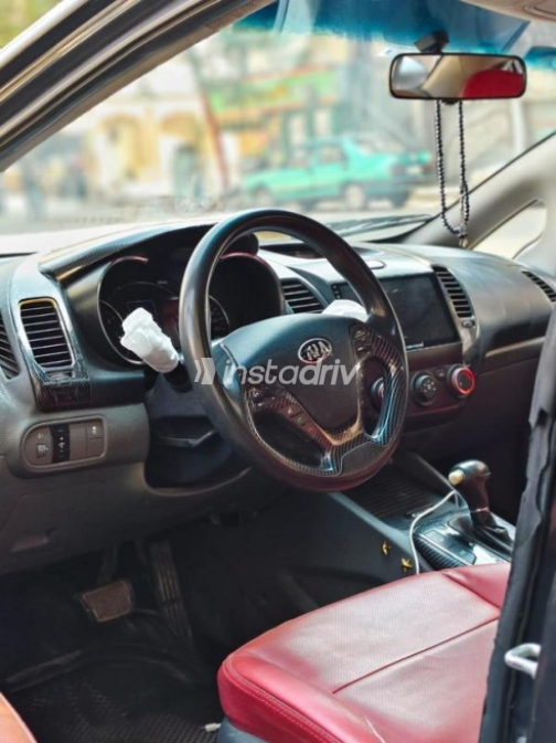 Kia Cerato 2017 White Automatic Used for Sale in Greater Cairo ( Cairo + Giza) - 3