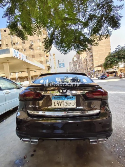 Kia Cerato 2017 White Automatic Used for Sale in Greater Cairo ( Cairo + Giza) - 6