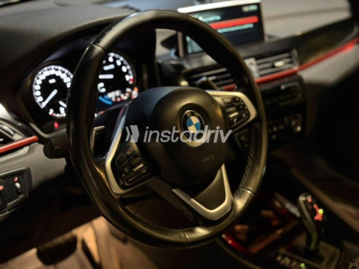بي ام دبليو X1 2019 أبيض أوتوماتيك مستعملة للبيع في القاهرة - 5