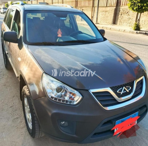 Chery Tiggo 3 2019 White Automatic Used for Sale in Greater Cairo ( Cairo + Giza) - 3