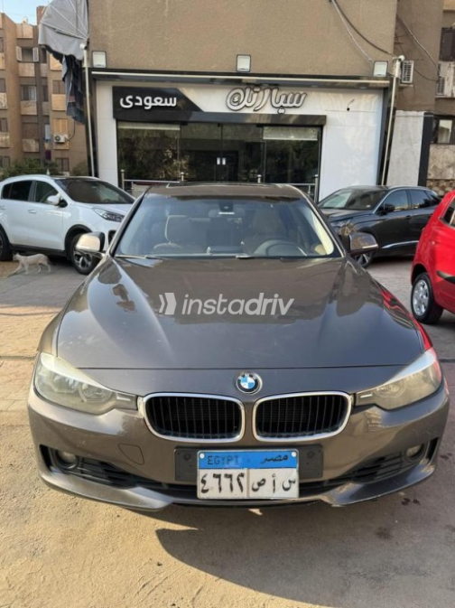 بي ام دبليو 320 2013 رمادي أوتوماتيك مستعملة للبيع في مدينة نصر - 1