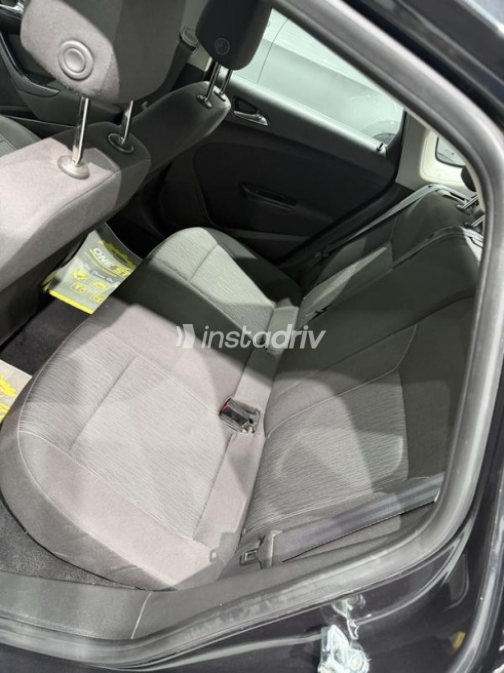 Opel Astra 2015 Black Automatic Used for Sale in Cairo - 9