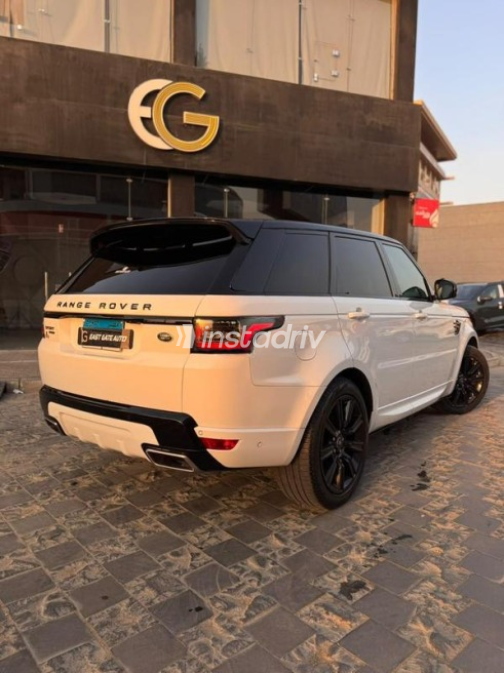 Land Rover Range Rover Sport 2022 White Automatic Used for Sale in Cairo - 2
