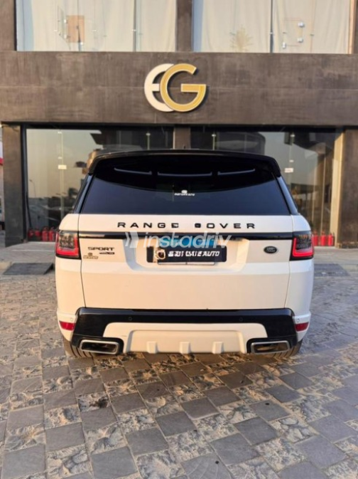 Land Rover Range Rover Sport 2022 White Automatic Used for Sale in Cairo - 4